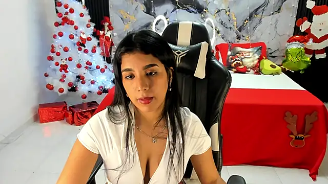 Ivy_16's cam snapshot