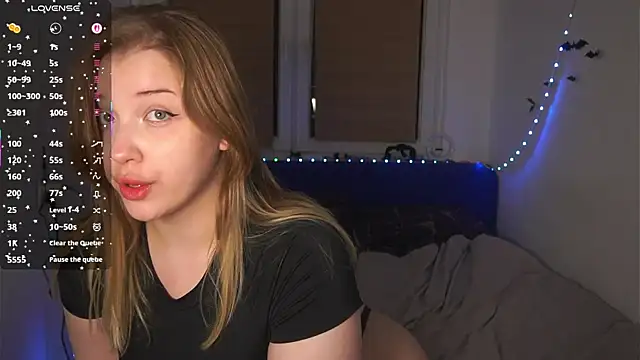 CuteSharloti's cam snapshot