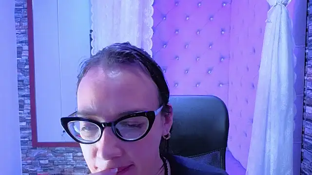 Avanahomix07's cam snapshot