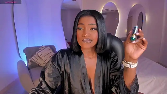 SavannahStorm's cam snapshot