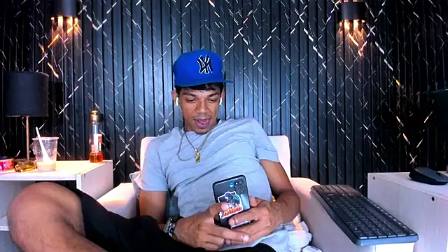 Gregory_Sforza live sex cam