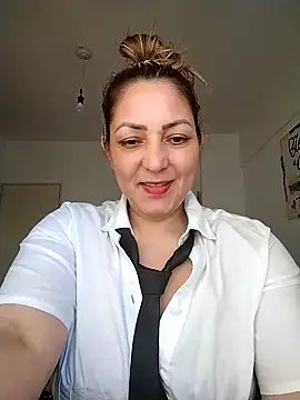 Lunita86 live sex cam