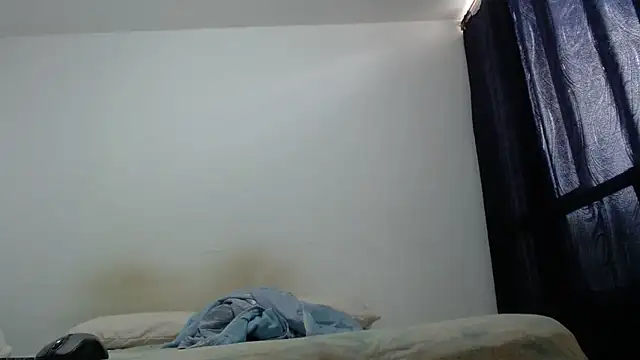 nicolle_milf1978's cam snapshot