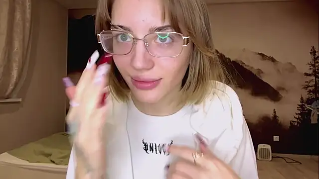 MelaineAytes's cam snapshot