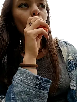 _Isabella-7's cam snapshot