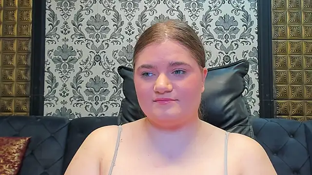 LissaBigTitts's cam snapshot