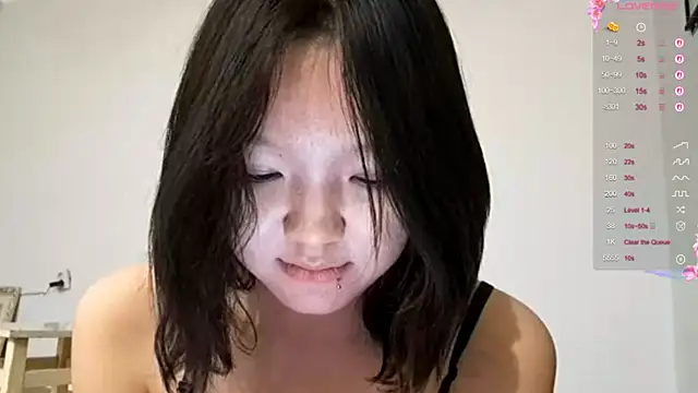 MeowMiaMeow's cam snapshot