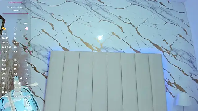 _Emma_whiitee_'s cam snapshot