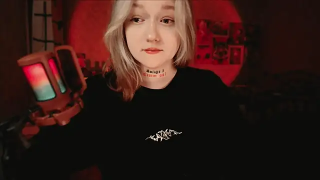 raingurl's cam snapshot