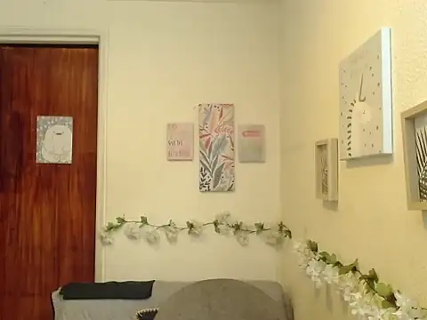 LuluKiss_'s cam snapshot