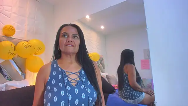 raquell_moore's cam snapshot