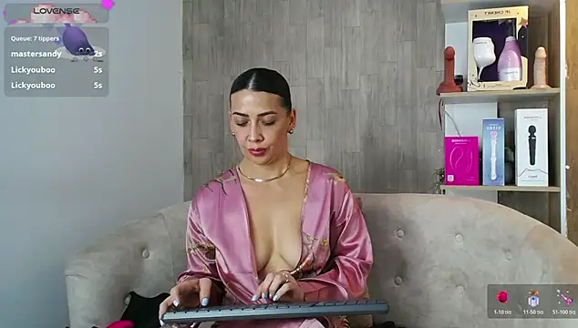 cortney_tayler's cam snapshot