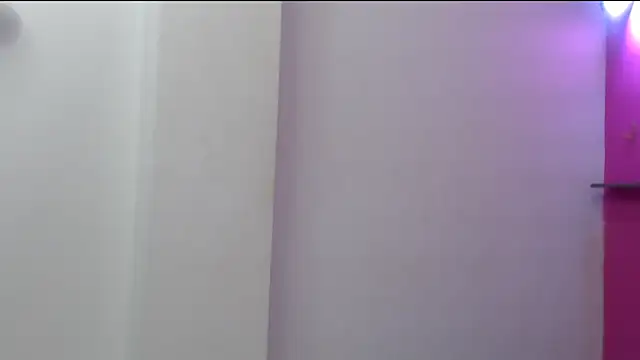 skinnysofia18's cam snapshot