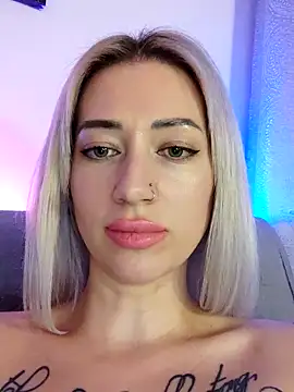 Gina-Lumara's cam snapshot