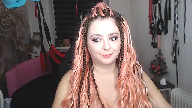 MISSwithDOLLS's cam snapshot