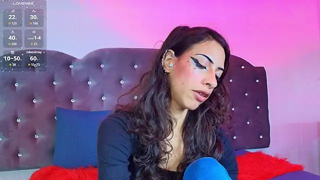 Lia_Valmont's cam snapshot