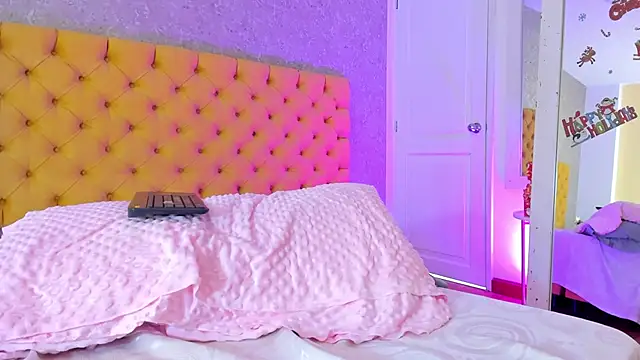 AnniieCooper's cam snapshot