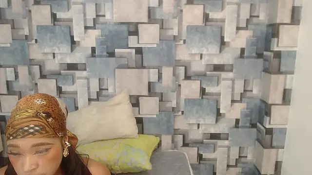 angel_dthroatt's cam snapshot