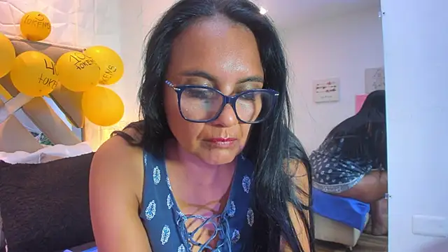 raquell_moore's cam snapshot