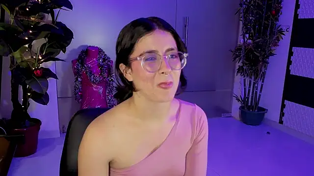 LiLLiAnderson's cam snapshot