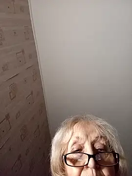 Anatolia5961's cam snapshot