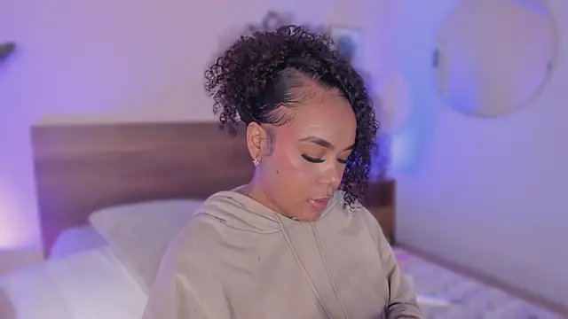 YariRose's cam snapshot