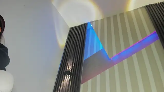 emily_layton's cam snapshot