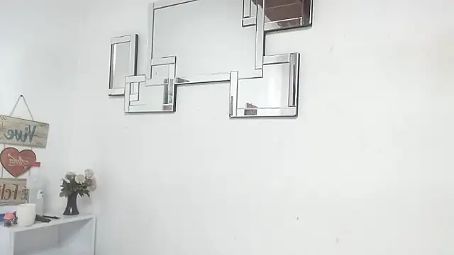 Madeline_Woods's cam snapshot