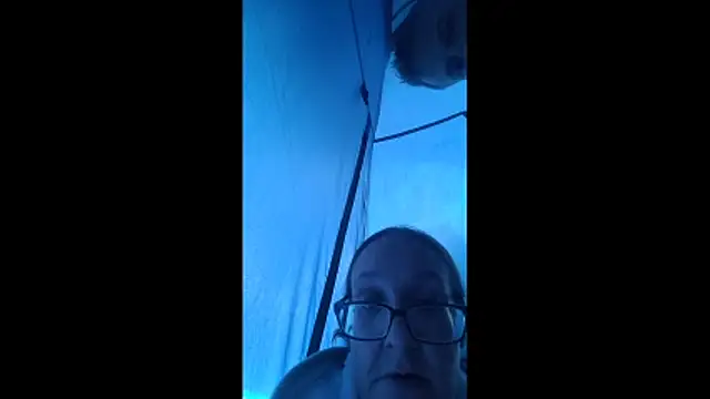 ILUV2TUCHMYKITTY live sex cam