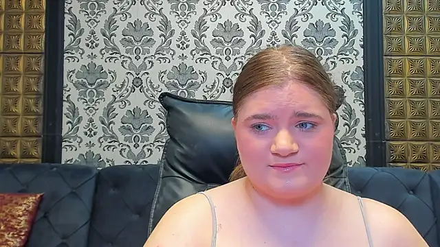 LissaBigTitts's cam snapshot