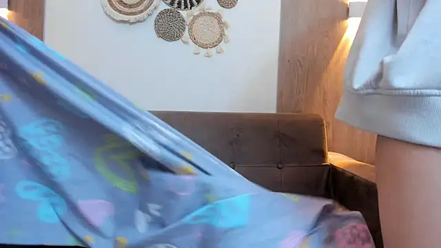 AnnieAndLeandro live sex cam