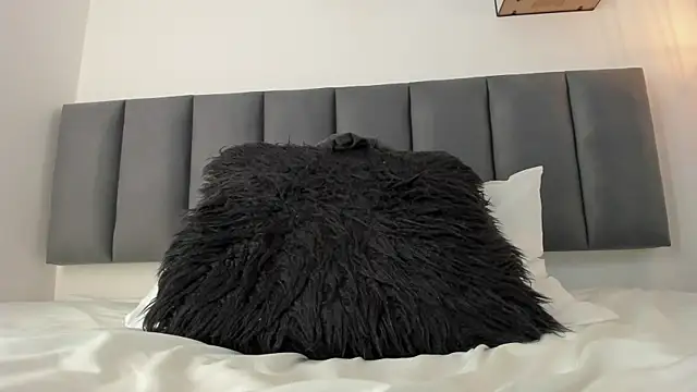 MaraOwen_'s cam snapshot