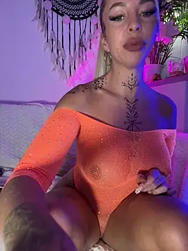 CheekyChels live sex cam