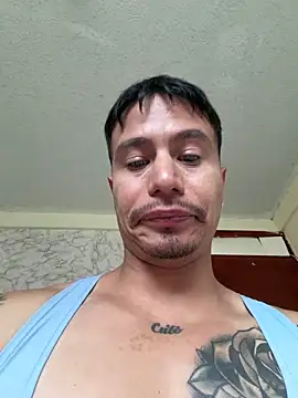 DominickVegas live sex cam