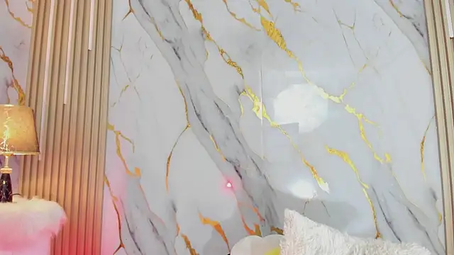 BeckyRusso live sex cam