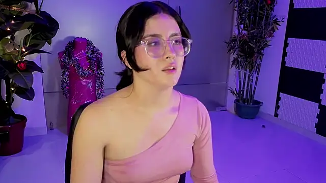 LiLLiAnderson's cam snapshot