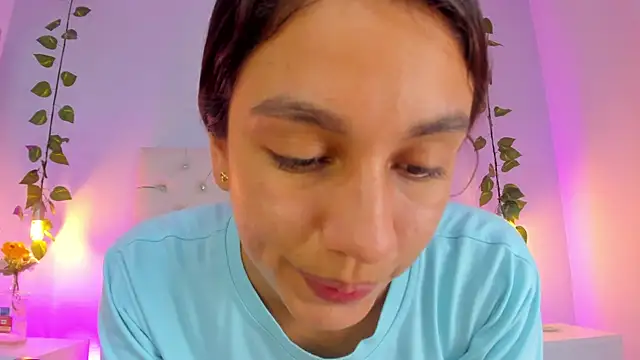 Luci_Ramirez's cam snapshot