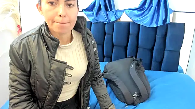 ShairaMarss's cam snapshot