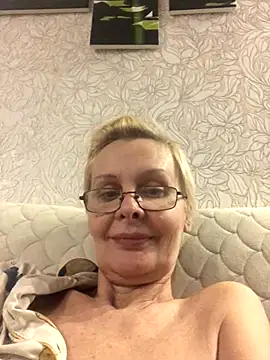 HelgaHimmell's cam snapshot