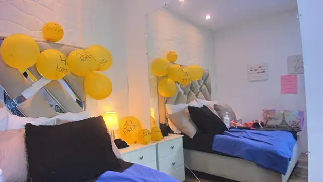 raquell_moore's cam snapshot