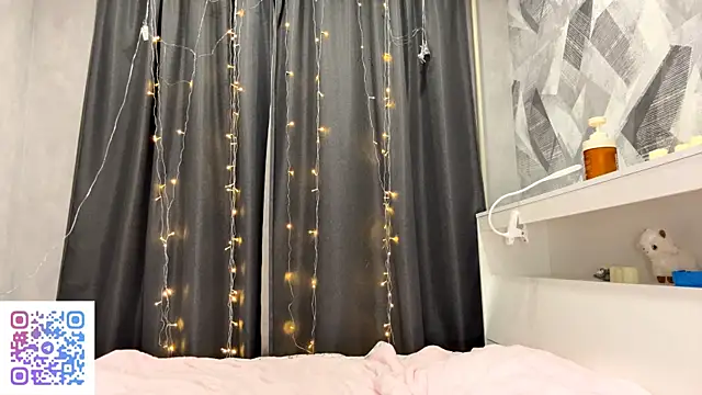 KiraVelvet's cam snapshot