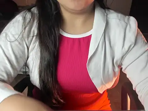 Divya68's cam snapshot