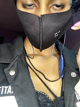 Thaper_Meera2's cam snapshot