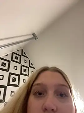 EmmiPemmi live sex cam