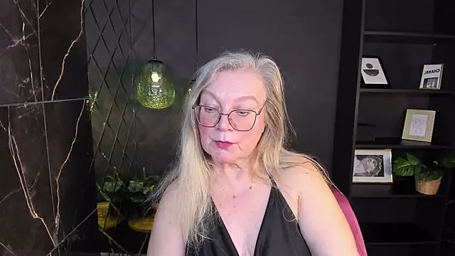 NataliMellow's cam snapshot