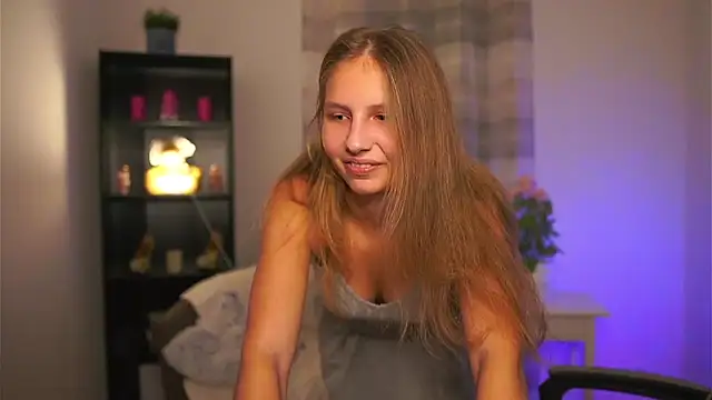 emmie_murray's cam snapshot