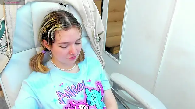 Lucia_Copper's cam snapshot