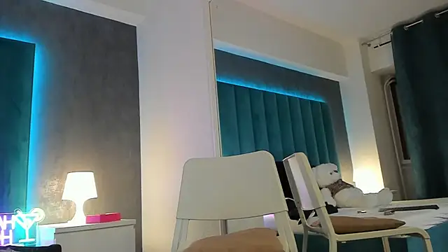 AntoniaSnow's cam snapshot