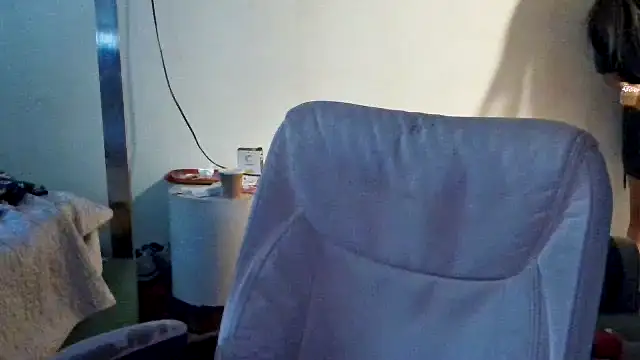 YasmineMinaj's cam snapshot