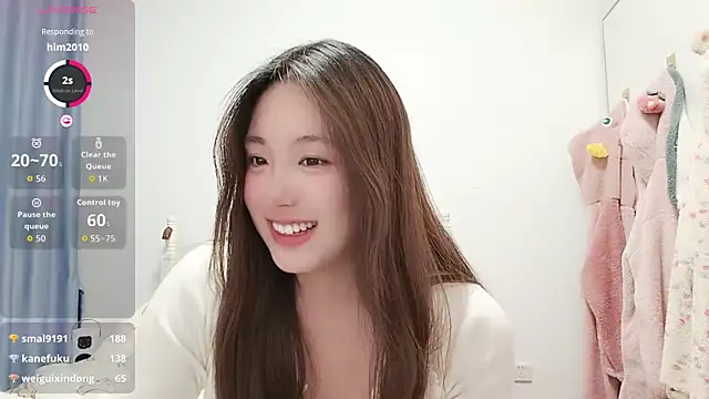 Luna_868's cam snapshot